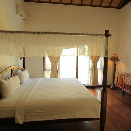 Putri Bali Villa Семіньяк Екстер'єр фото