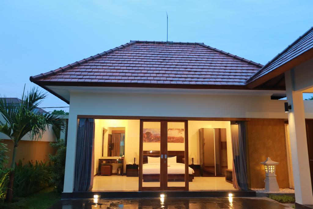 Putri Bali Villa Семіньяк Екстер'єр фото